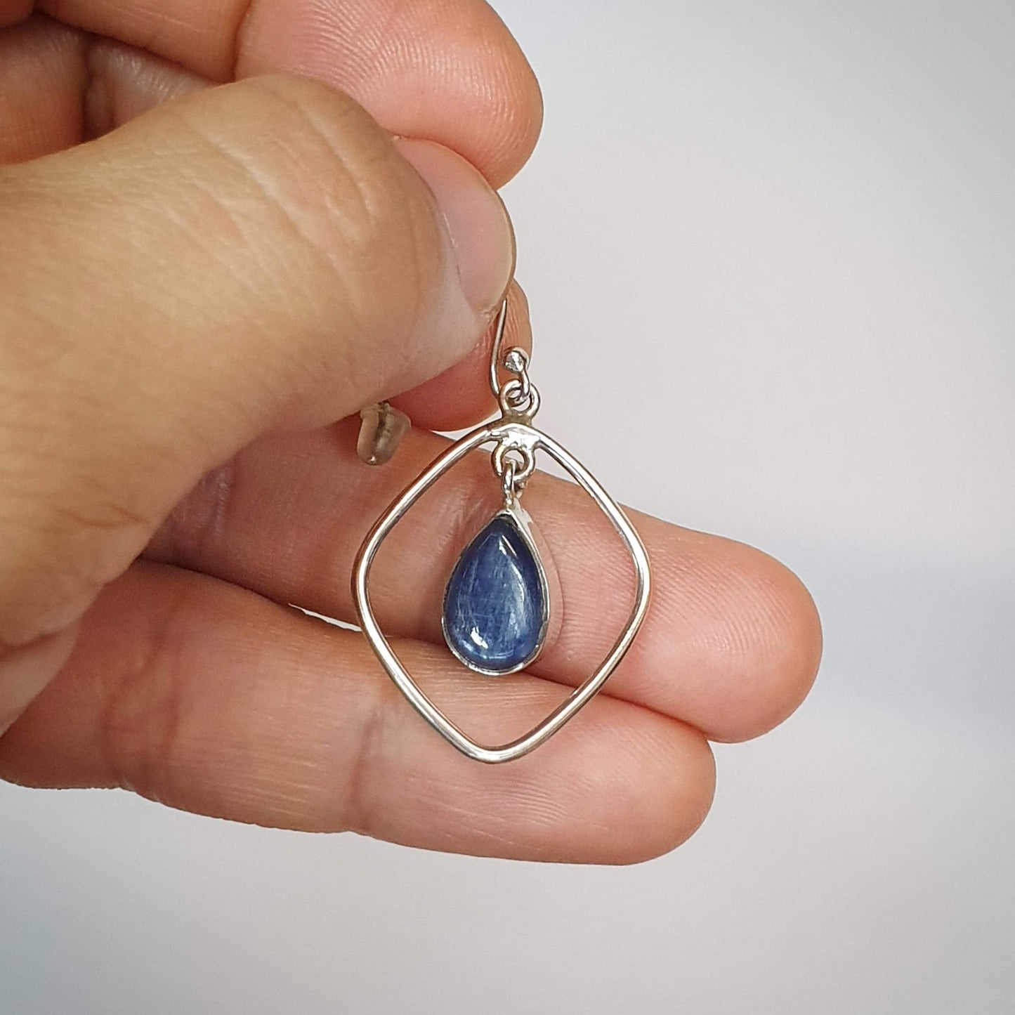 Kyanite Earrings (SSE5)