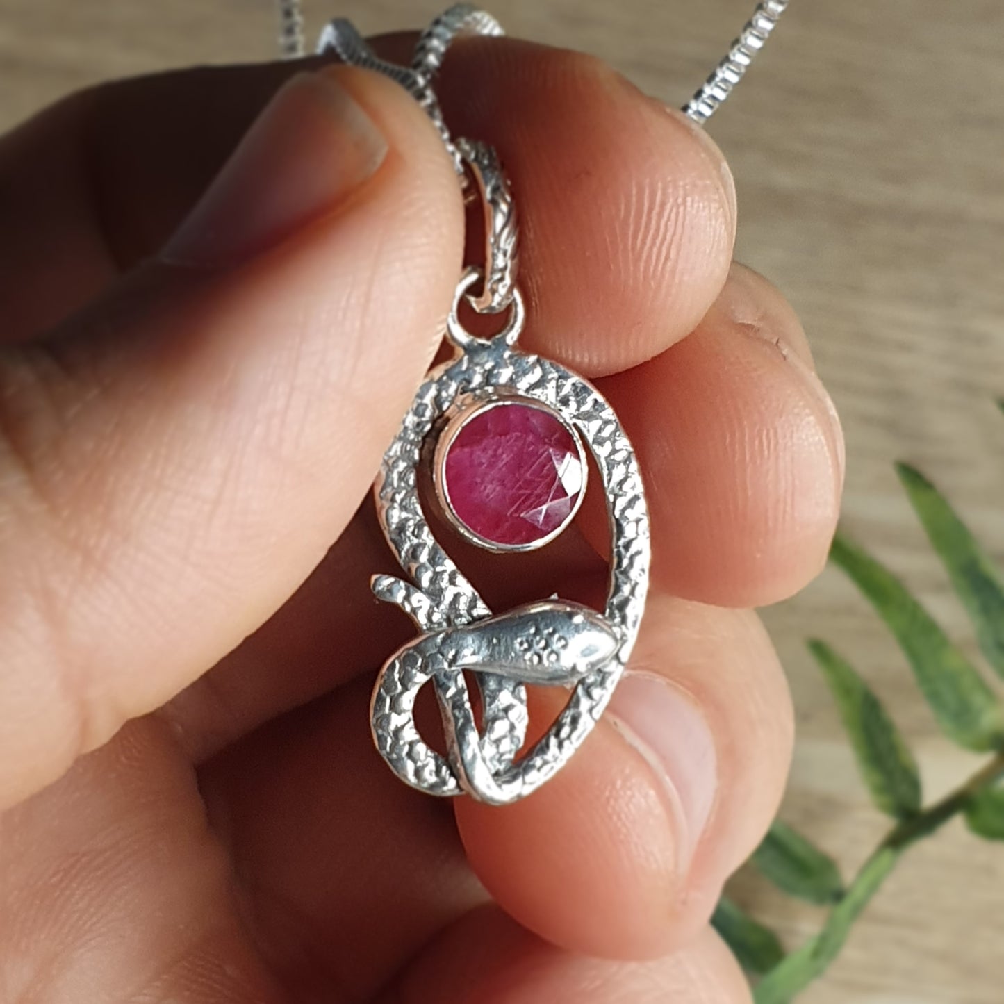 Ruby Pendant (mx530)