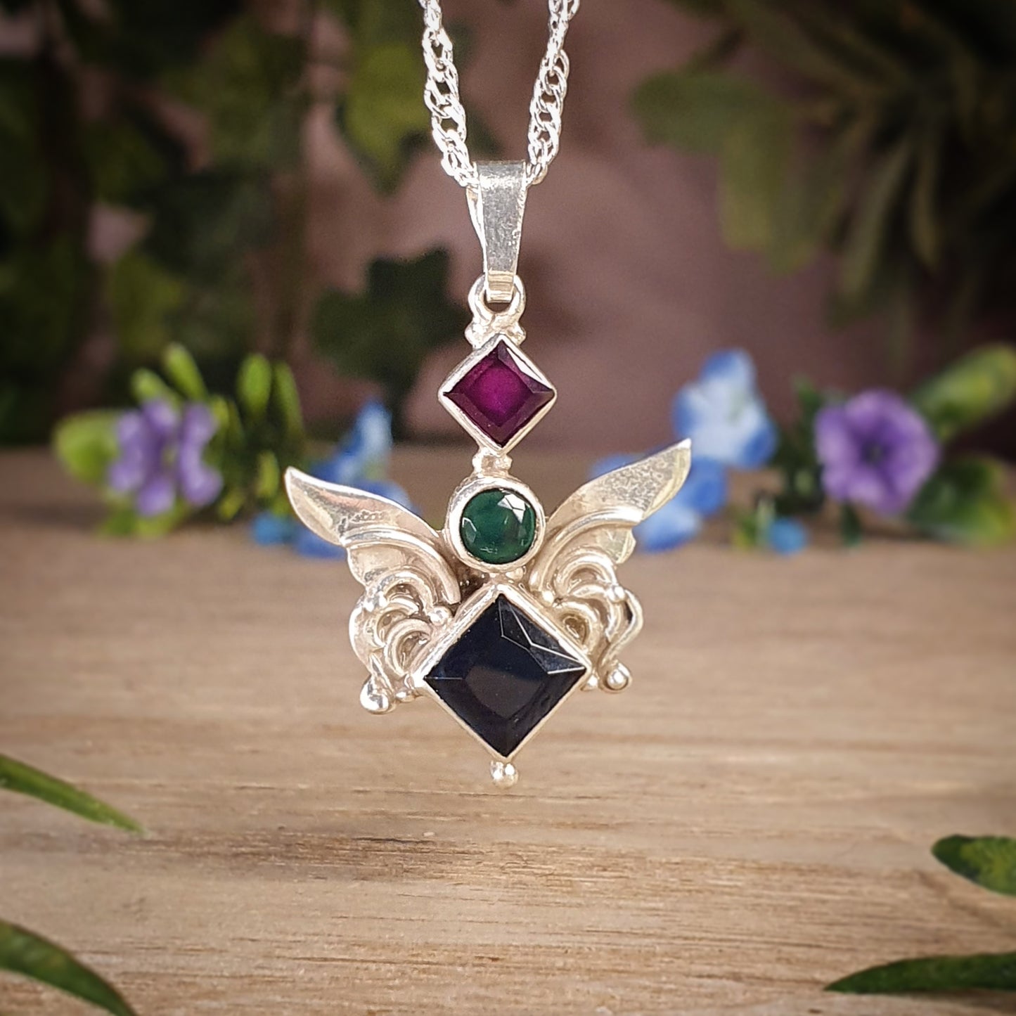 Sapphire, Emerald and Ruby Pendant (mx561)