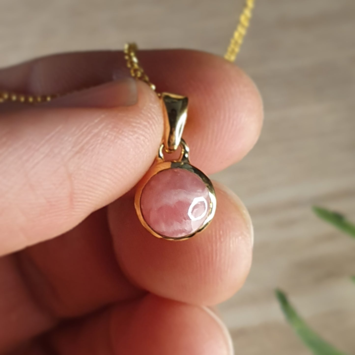 Rhodochrosite Pendant (mx600)