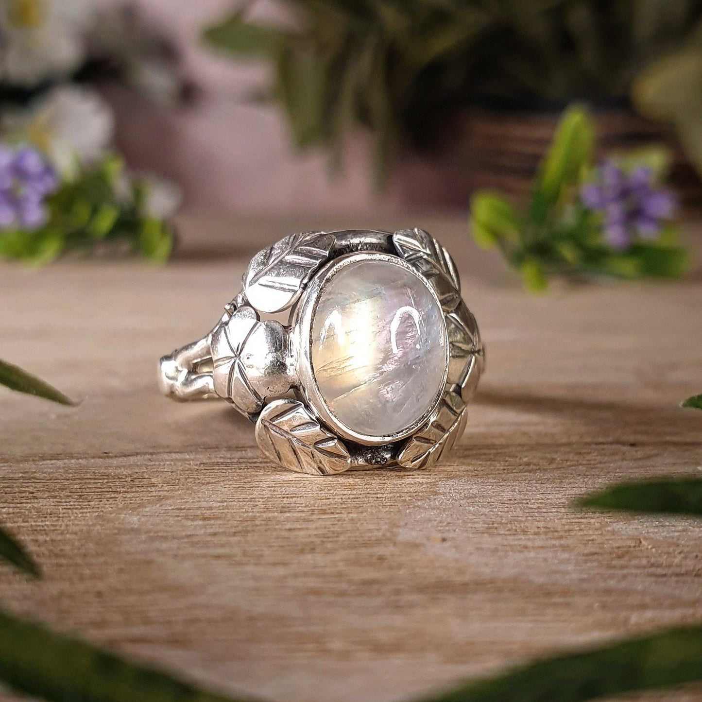 Moonstone Ring - 8.5 (mx510)