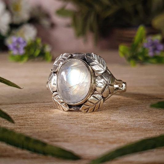 Moonstone Ring - 8.5 (mx510)