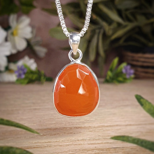 Carnelian Pendant (mx612)