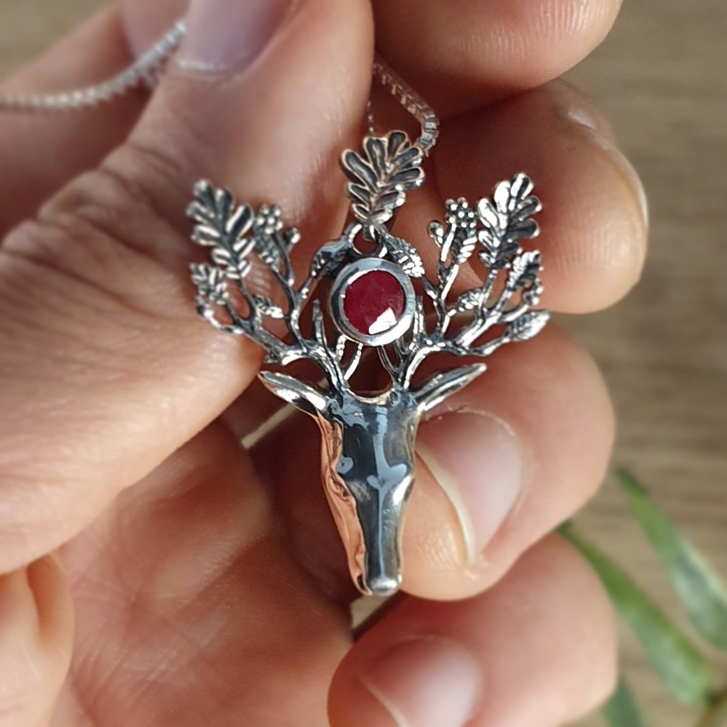 Ruby Deer Pendant (mx623)