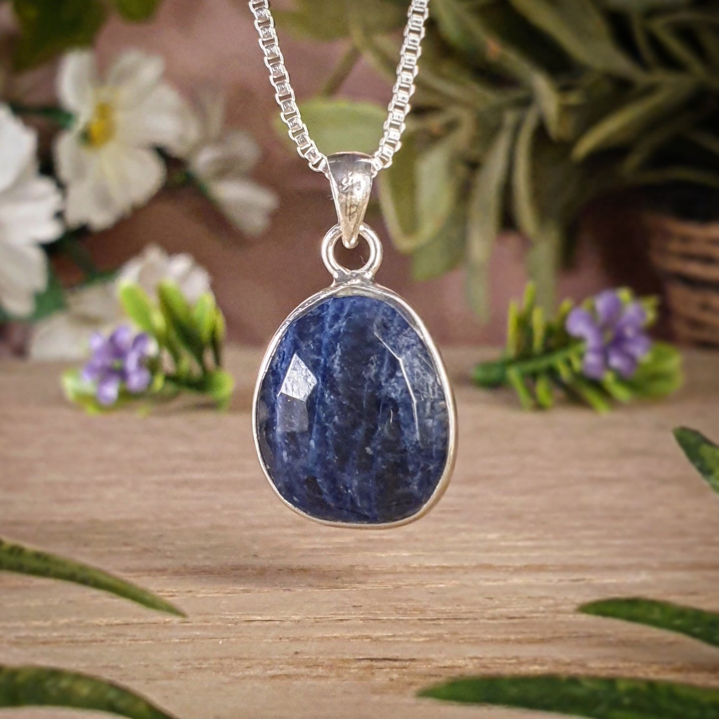 Sapphire Pendant (mx626)