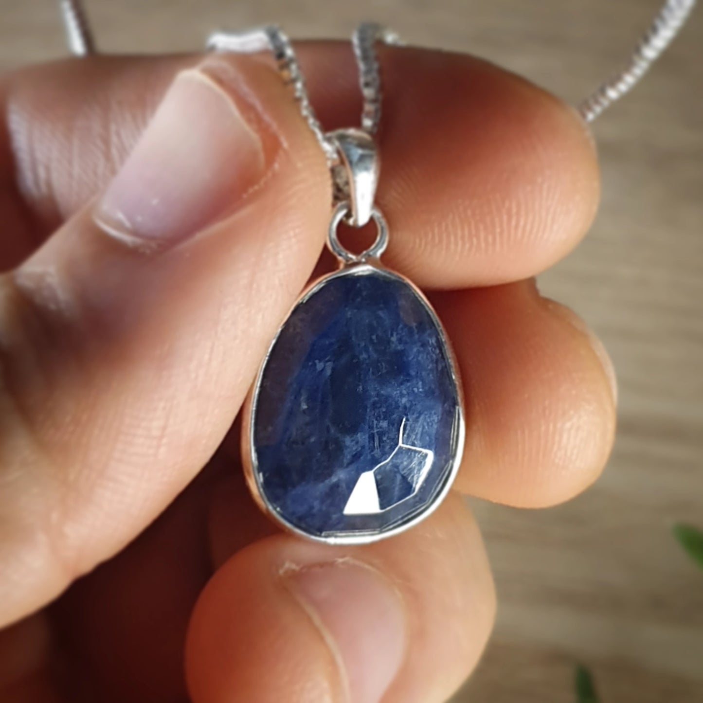 Sapphire Pendant (mx719)