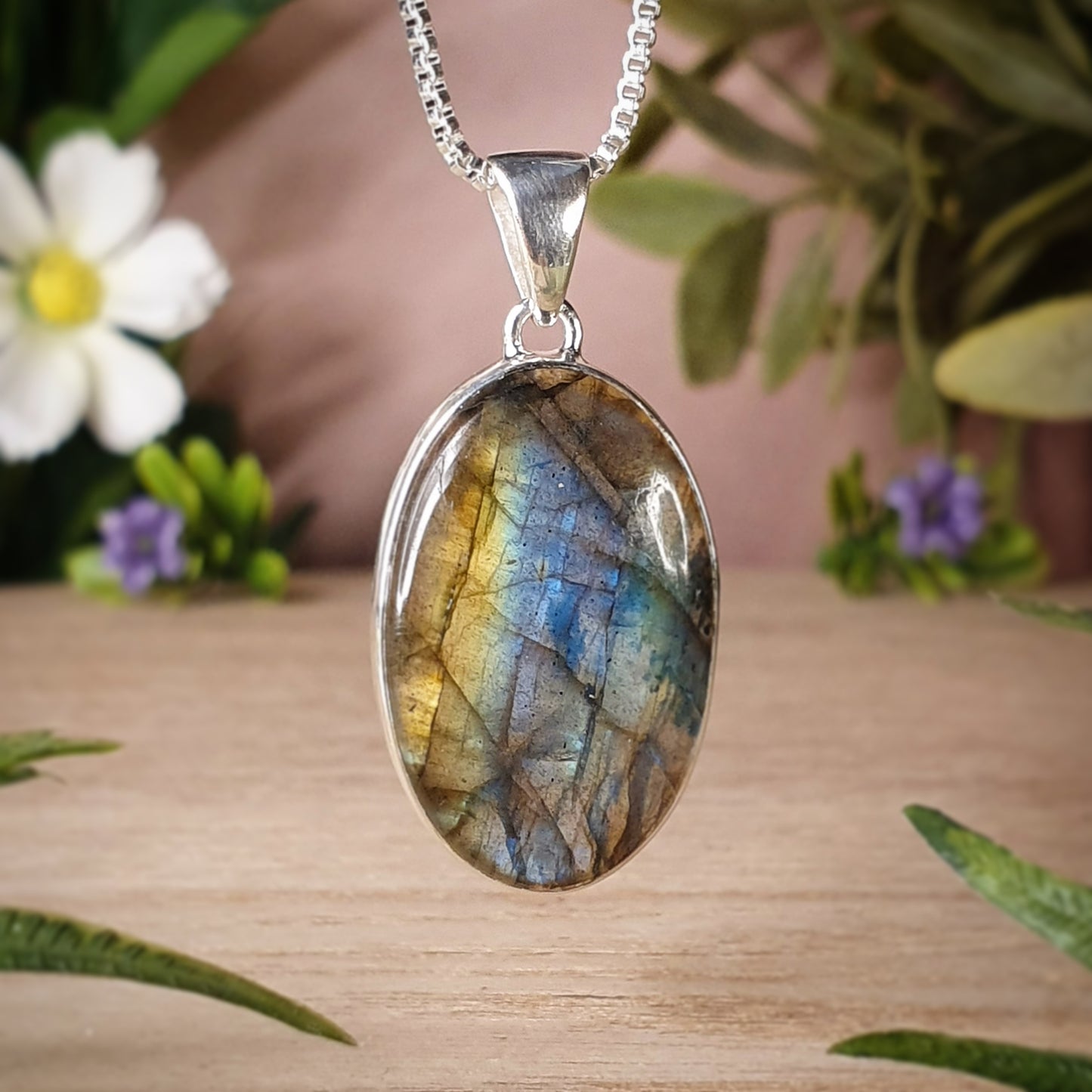 Labradorite Pendant (mx765)