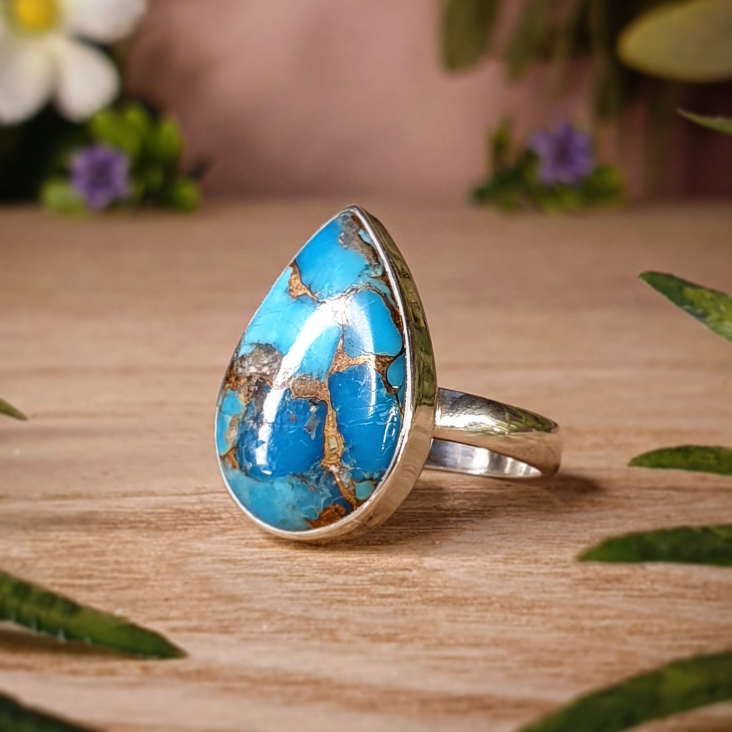 Turquoise Ring - Size 7.5 (mx691)